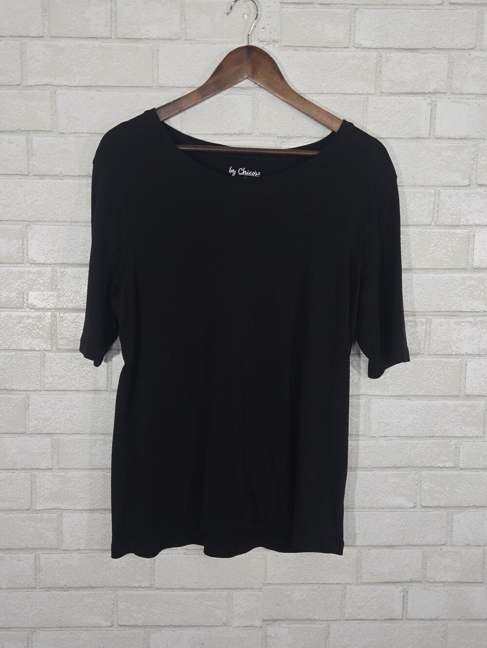 Chico's black short sleeve tee‎